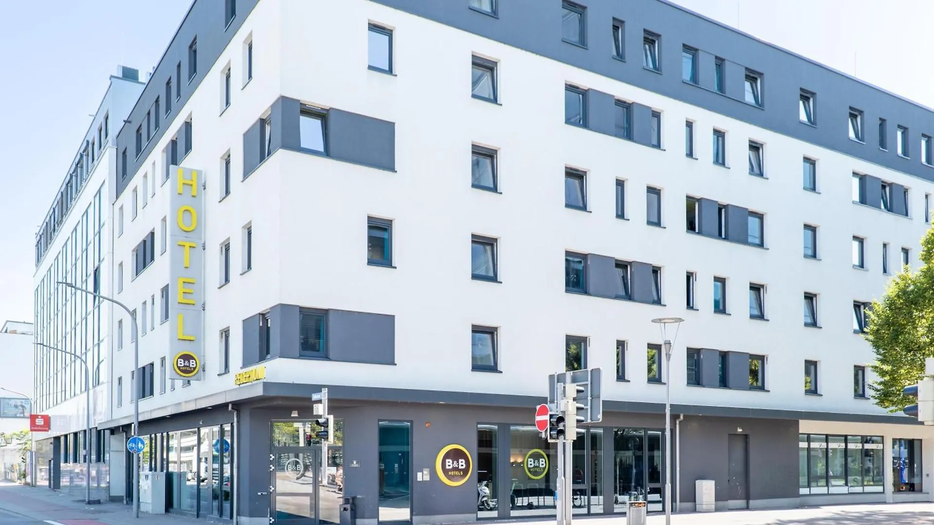 B&B Hotel Ludwigshafen 3*, Ludwigshafen am Rhein Germany